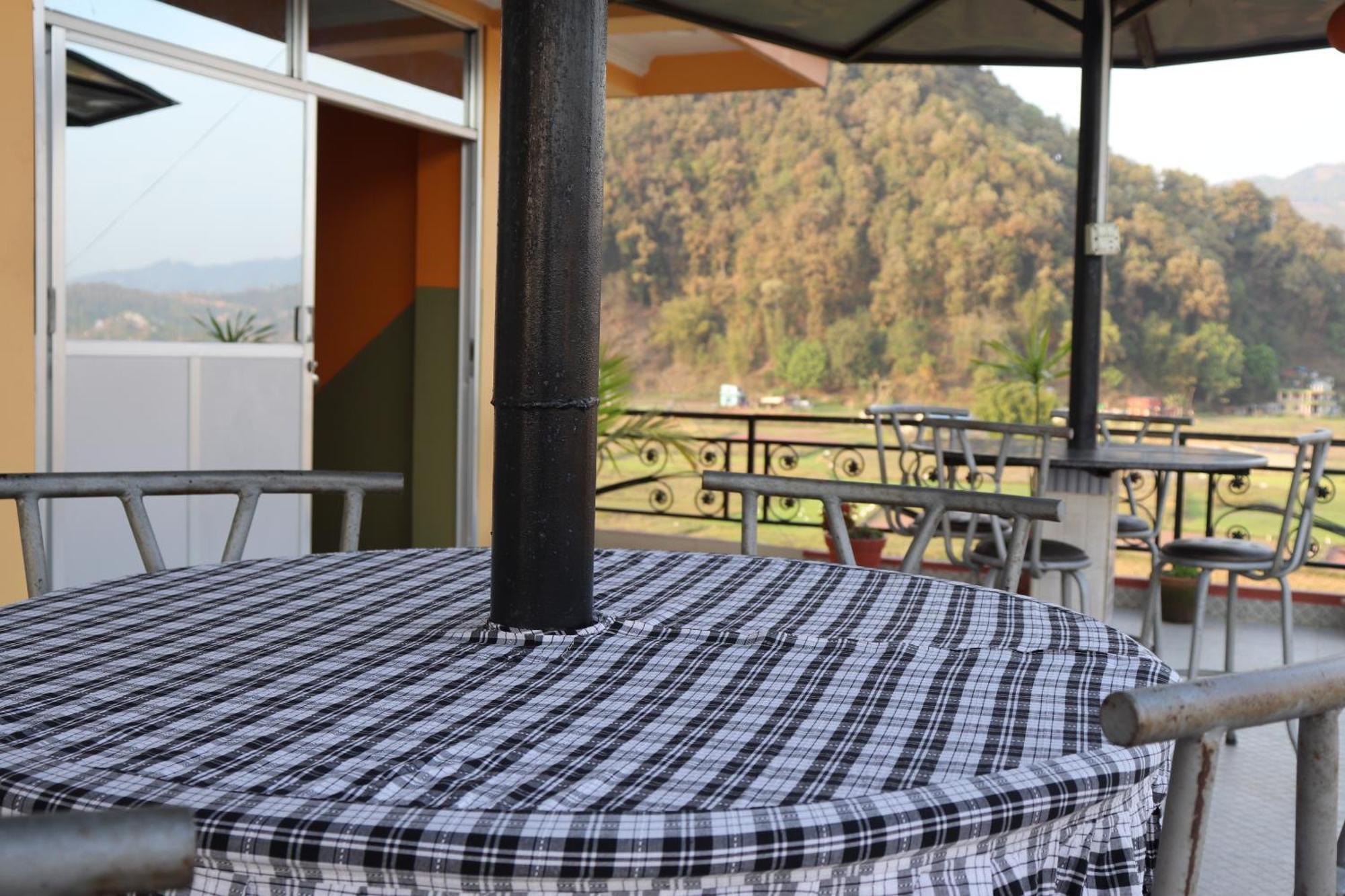 Hotel Young'S Stupa Ranipauwa 外观 照片