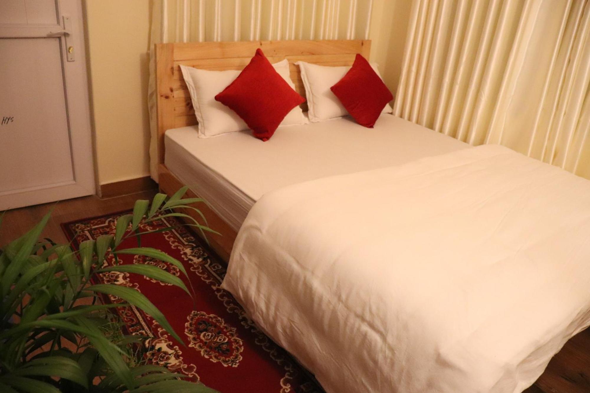Hotel Young'S Stupa Ranipauwa 外观 照片